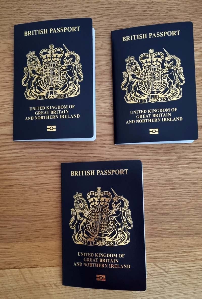 New_UK_passports_2.jpg
